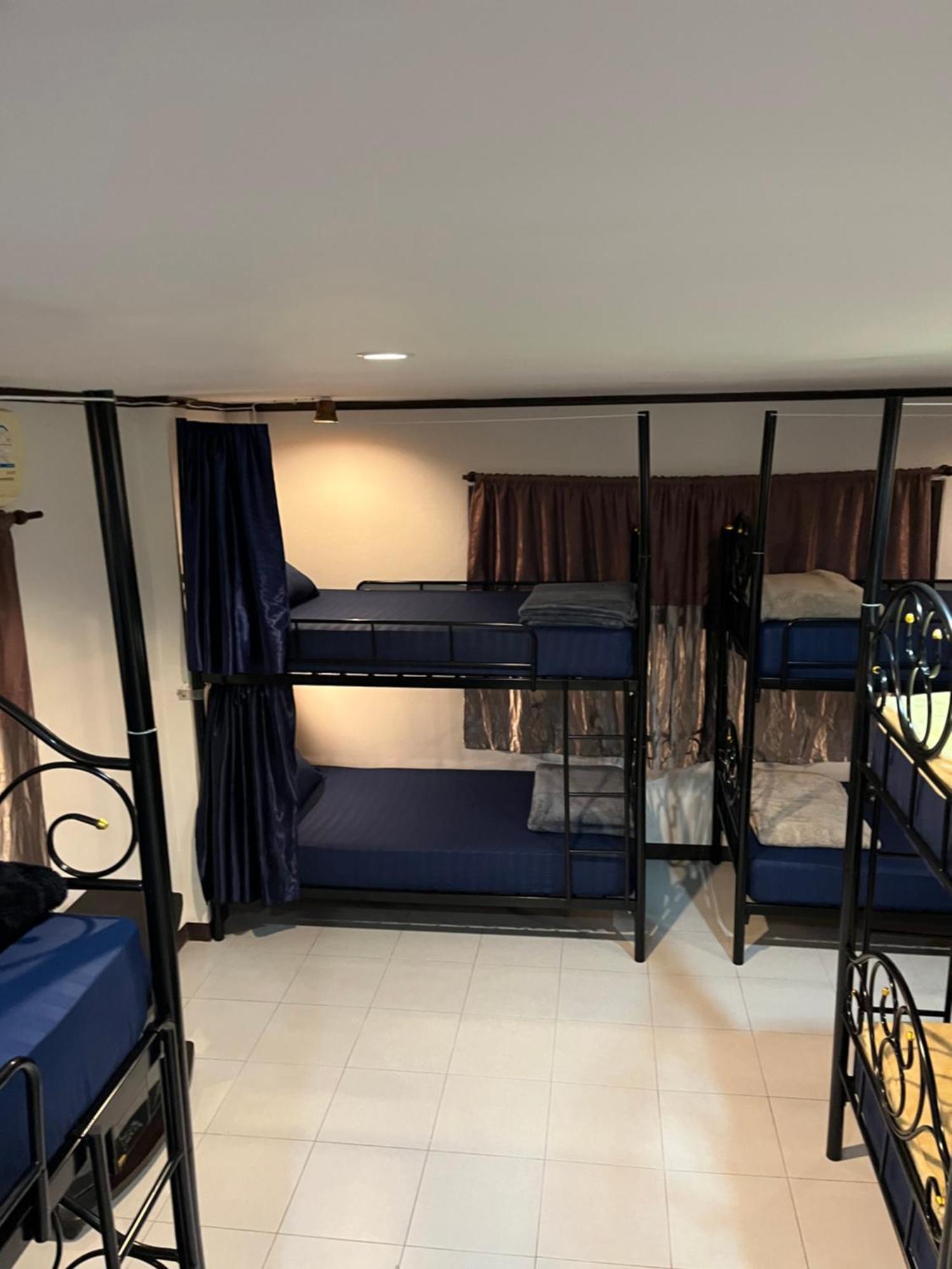 Moon Dolphin Hostel Haad Rin Dış mekan fotoğraf